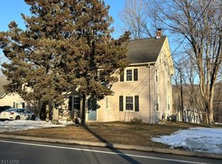86 Ringwood Ave, Ringwood, NJ 07456