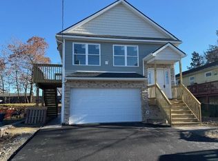 38 Anthony St, Middletown, NY 10940