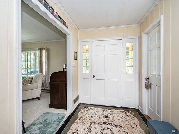 4th image of 9079 Greenlake Cir