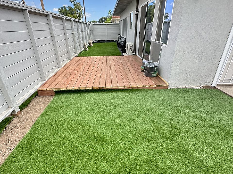 Large Fenced PRIVATE yard