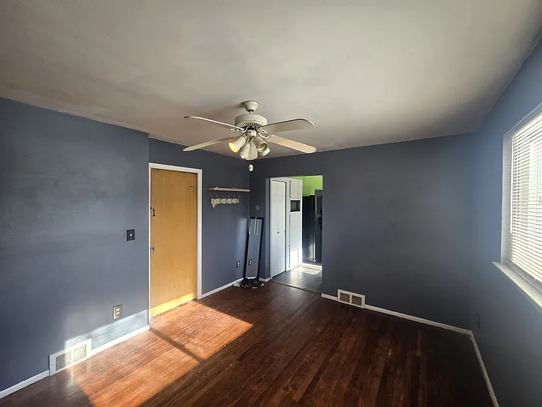 2366 Geoffry Dr — Photo 4