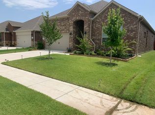 3935 Sidney Ln, Forney, TX 75126