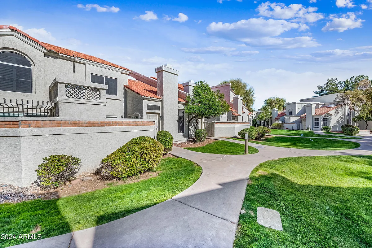 Building Photo - 1717 E Union Hills Dr #1052
