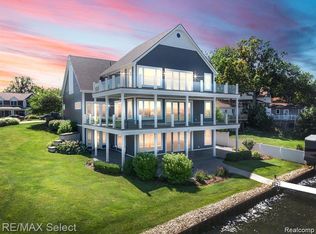 12020 Brown St, Fenton, MI 48430