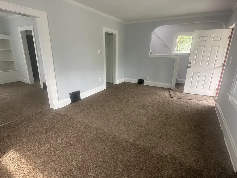 12909 Benwood Ave — Photo 3