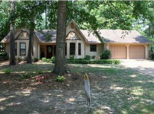107 Lakeside Dr, Brandon, MS 39047