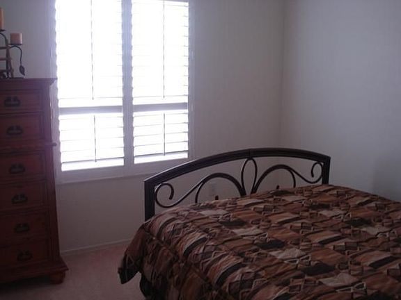5th image of 2446 E Malaga Dr