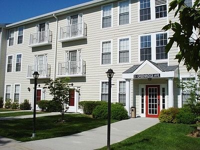 1st image of 31 Greenridge Ave APT 1B