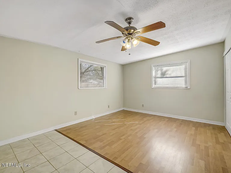 3223 Victoria Park Rd — Photo 15