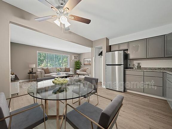 5th image of 130 Flintridge Dr APT 4