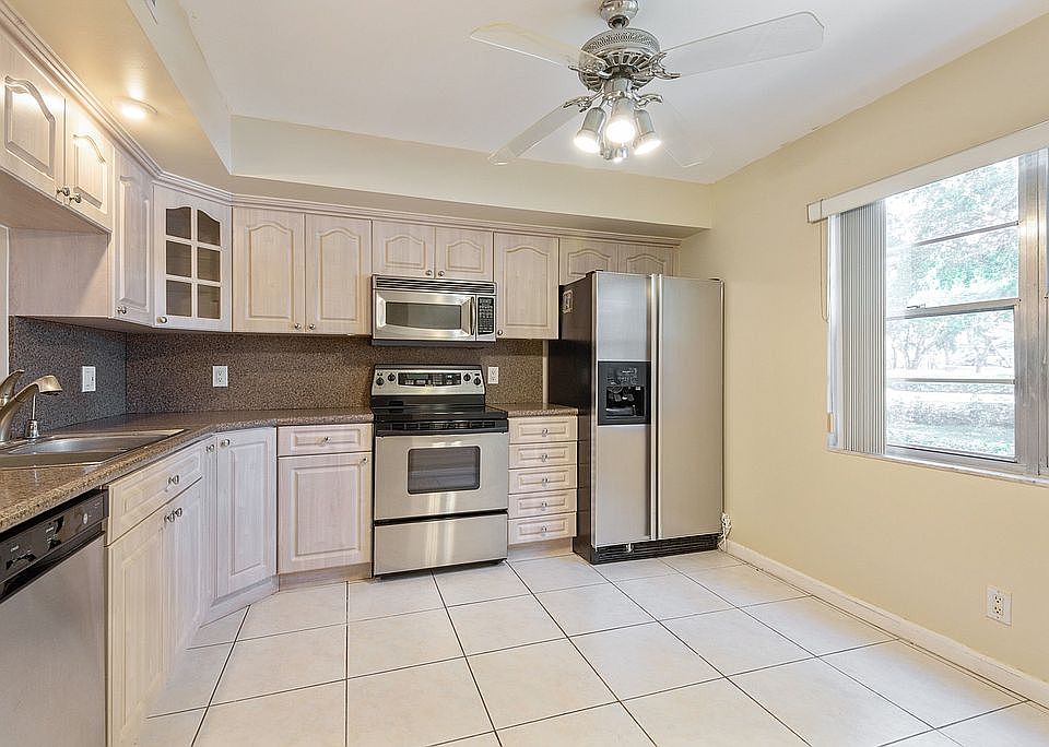 1st image of 3501 Bimini Ln APT O1