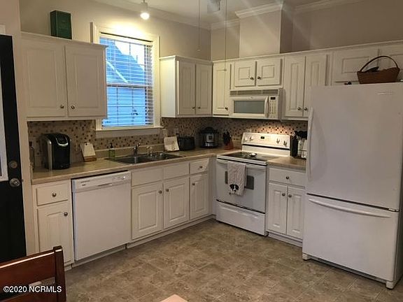 5th image of 365 Johnson Ln