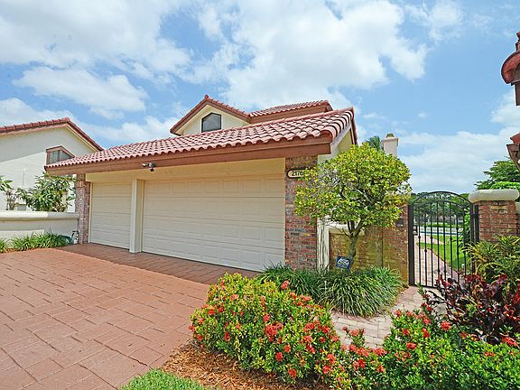 Home For Sale In Town Place Club Villas