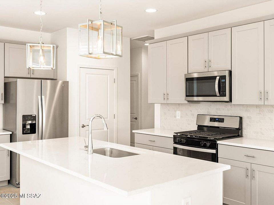 1st image of 864 W Calle Lindo Clavel