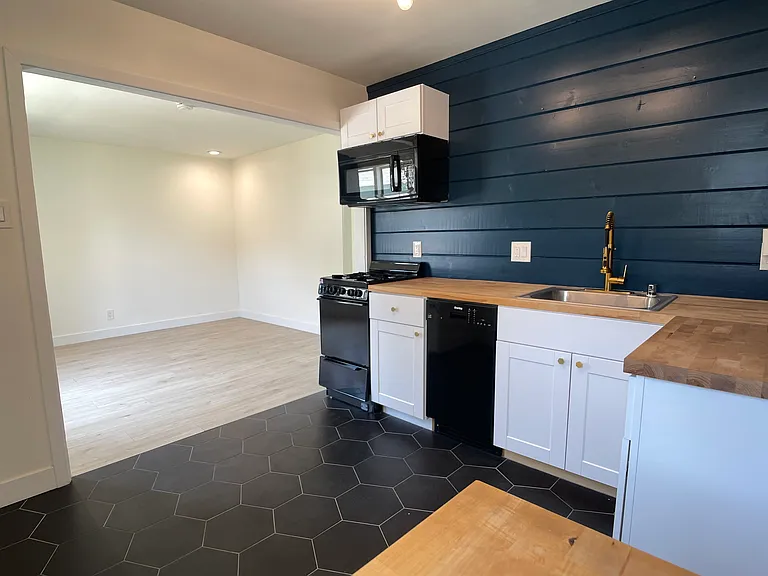 2157 Gale Ave #A — Photo 4