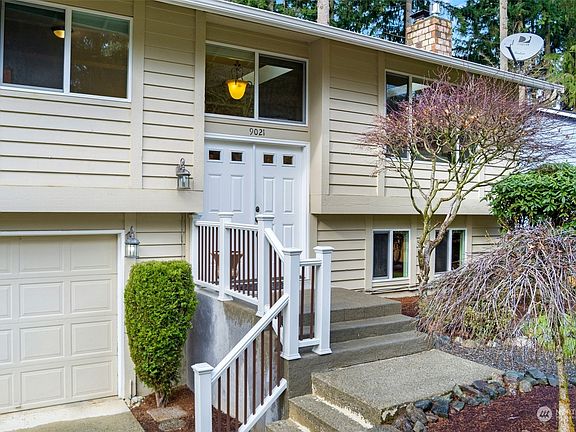 3rd image of 9021 170th Avenue NE