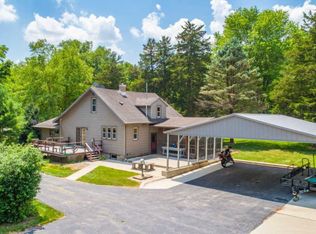 105 E Hallock Hollow Rd, Edelstein, IL 61526