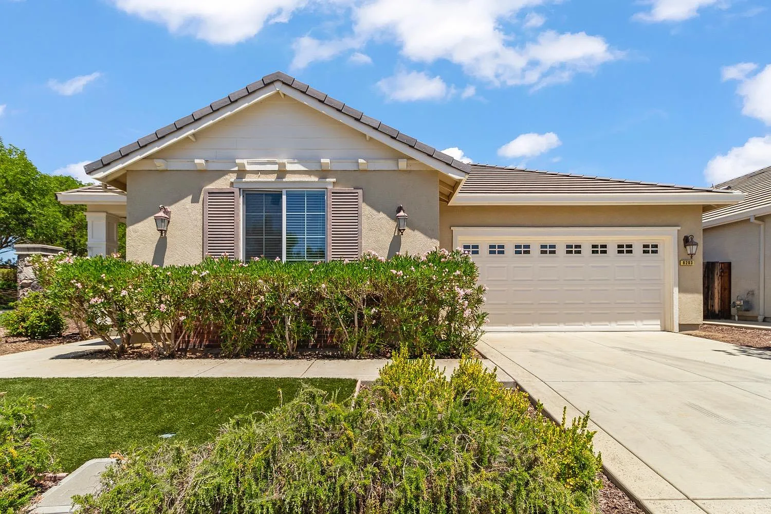 8203 Brookhaven Cir photo 1