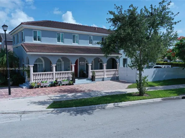 27595 SW 143rd Ct, Homestead, FL 33032