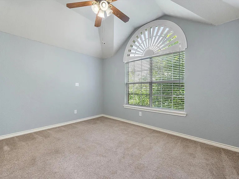 7700 Buccaneer Cir — Photo 11