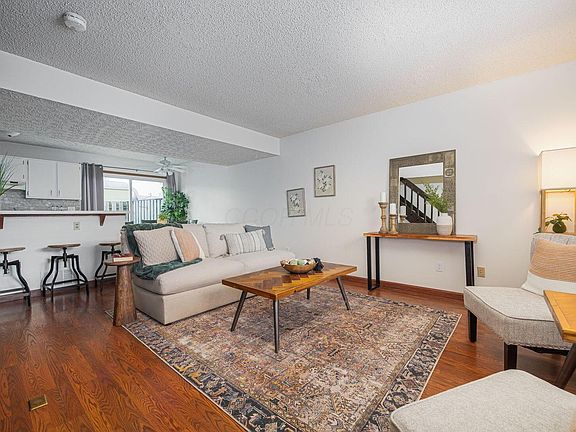 5th image of 4941 Singleton Dr #13A