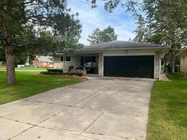 42460 Hanks Ln, Sterling Heights, MI 48314