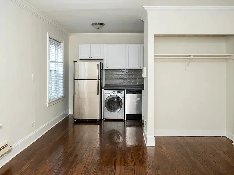 2129 N Dayton St #3F — Photo 8