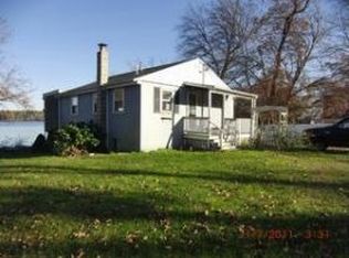 29 Wamsutta Ave, Halifax, MA 02338