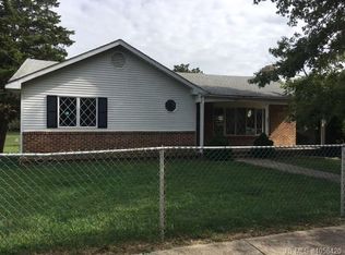 225 Wood St, Tuckerton, NJ 08087