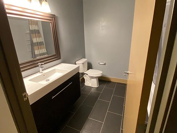 3rd image of 519-2440 Western Ave #519