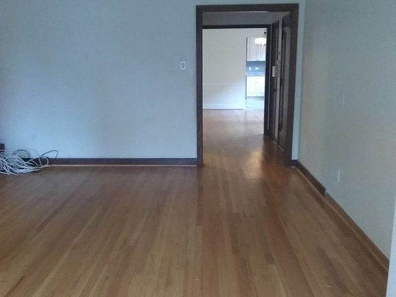 4th image of 2215 W Carmen Ave #1