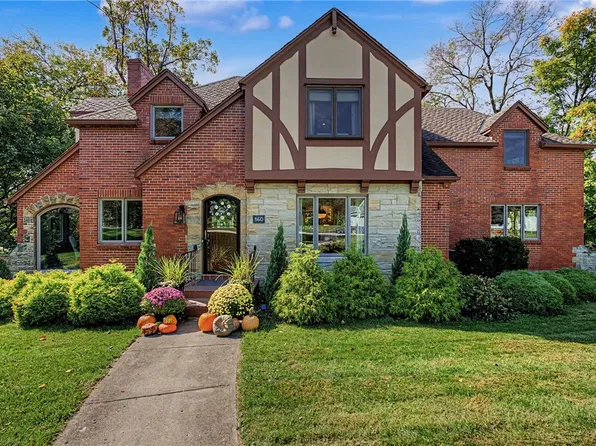 860 Greenhouse Dr, Dayton, OH 45419