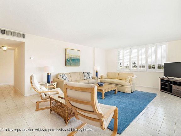 3rd image of 2600 N Flagler Dr APT 402