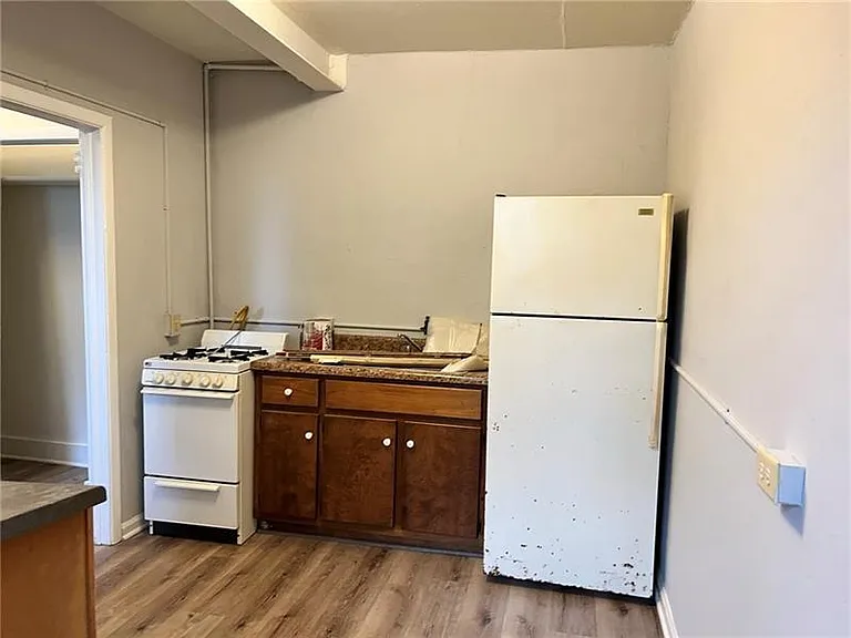 525 Woodsmill Rd #A — Photo 4