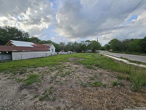 3rd image of 223 COLEMAN ST LOT 36