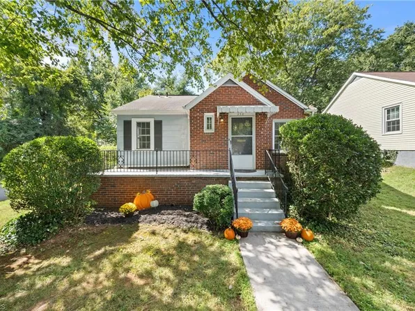 920 Bellview St, Winston Salem, NC 27103