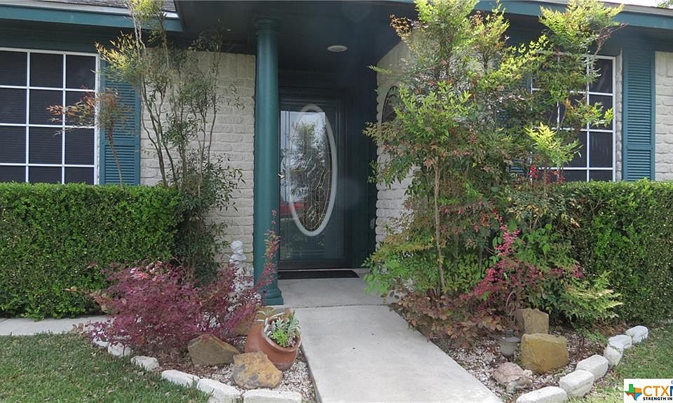 1st image of 151 Dennis Dr