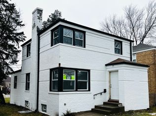 2116 S 19th Ave, Broadview, IL 60155