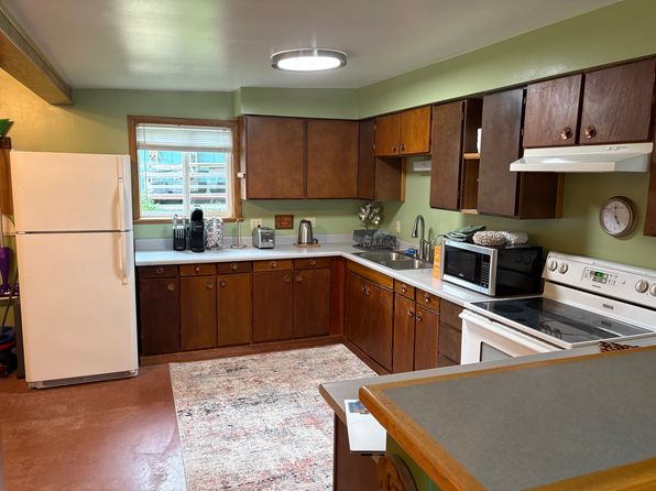 2031 Glacier Hwy #B