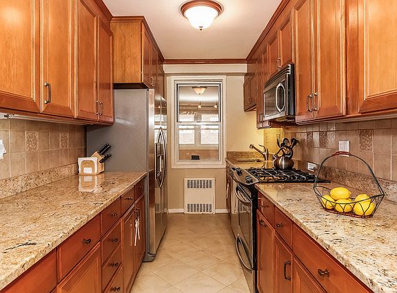 2nd image of 3 Washington Sq APT 6F