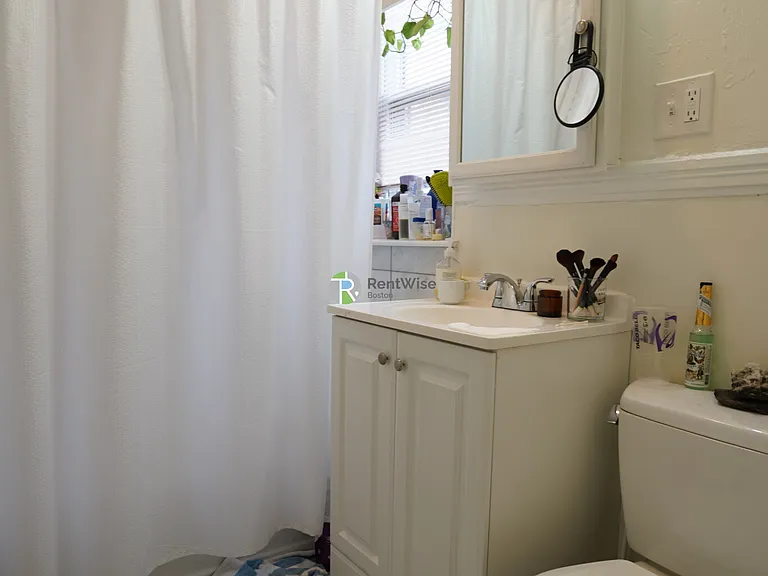 90 Brainerd Rd #13 — Photo 7