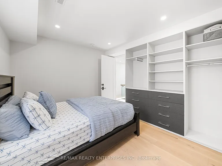 1362 Kenmuir Ave — Photo 21