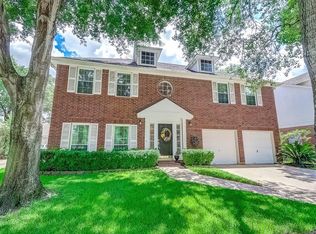 14915 Forest Trails Dr, Houston, TX 77095
