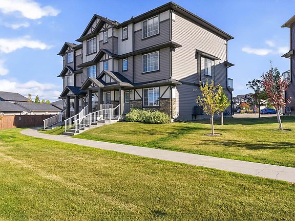 2nd image of 20 Augustine Cres #72
