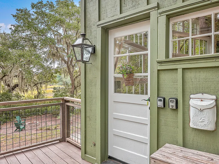 6555 Maybank Hwy — Photo 11