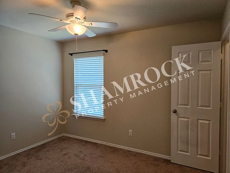 3208 Jackal Dr — Photo 11