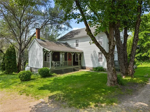 15 Railroad St, Richmond, RI 02875