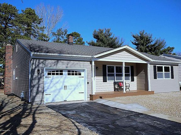 3rd image of 5 Millbrook Dr
