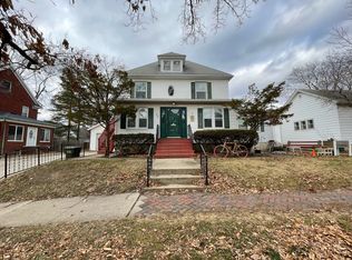 206 W High St, Urbana, IL 61801