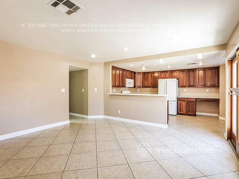 5729 Walking Stick Ln — Photo 4